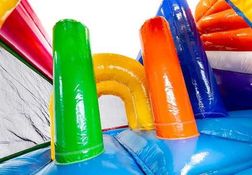 Zamów średni dmuchany domek do skakania do zabawy w stylu flaminga ze zjeżdżalnią dla dzieci. Kup nadmuchiwane domy do skakania online w JB Dmuchańce Polska