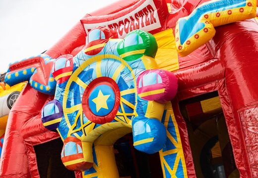 Zamów dużą nadmuchiwaną poduszkę powietrzną multiplay w motywie kolejki górskiej ze zjeżdżalnią dla dzieci