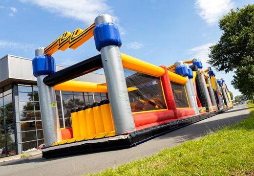 Zamów Mega kurs szturmowy High Voltage Adventure Run