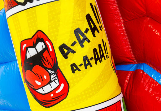 Ilustracja kreskówkowa na zamku dmuchanym Doubleslide w temacie Komiks