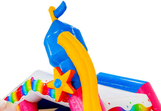 Figura 3D na podwójnej zjeżdżalni dmuchanej, wieża z kucykiem, motyw jednorożca