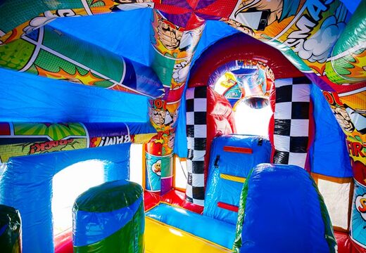 Zamów dziś zamek dmuchany A-frame Super Comic w stylu komiksowym w JB Inflatables