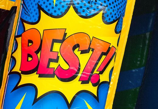 Kup zamek dmuchany A-frame Super Comic z projektem komiksowych pasków, idealny dla wynajmujących  Als je nog verde