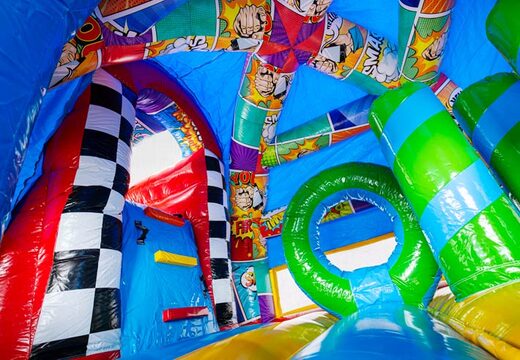 Zamek dmuchany A-frame Super Comic w wyrazistym stylu komiksowym, teraz dostępny do zamówienia online